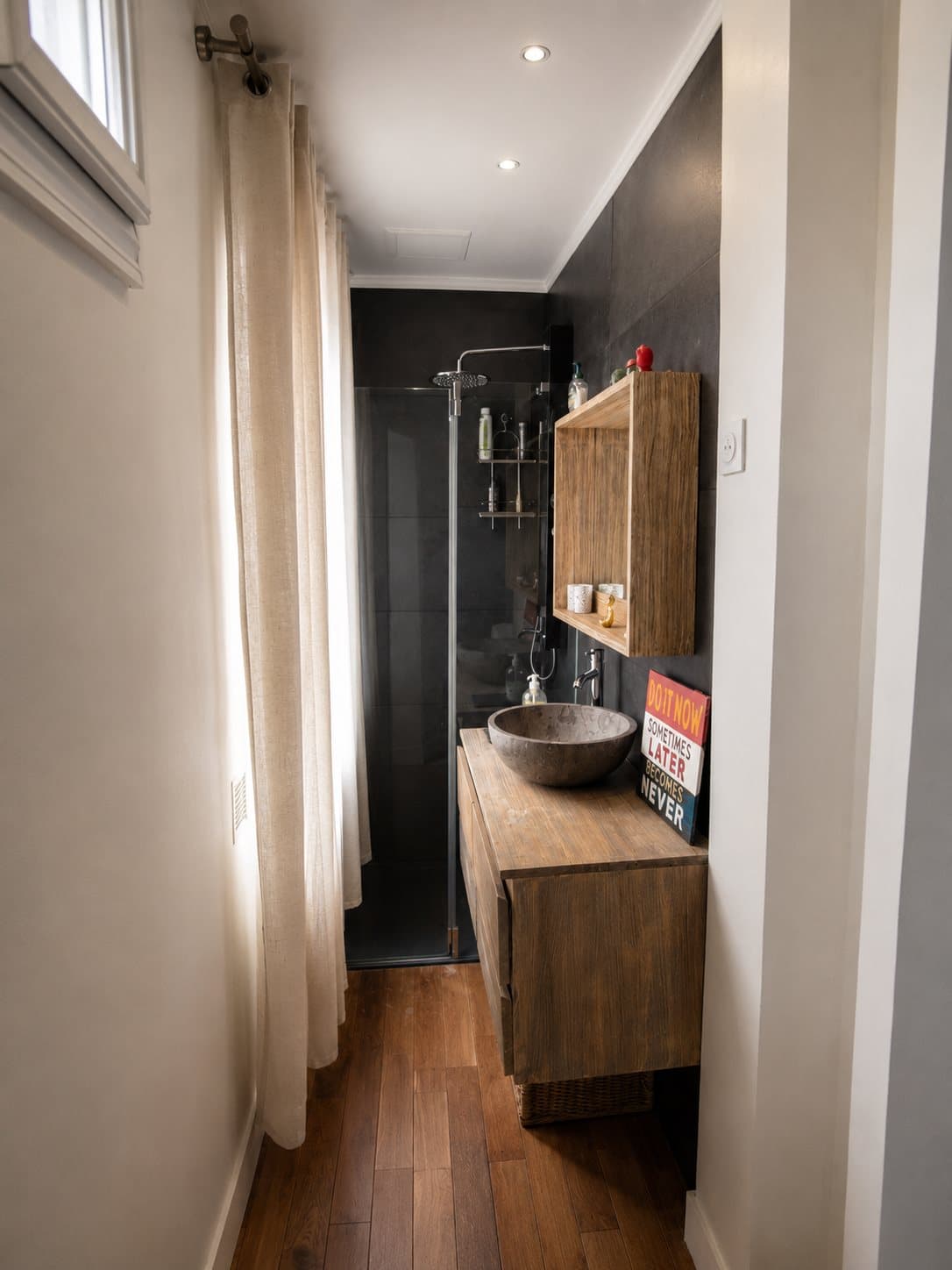 Salle de bain douche italienne – The Clichy Flat, appartement à Clichy